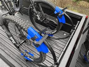 img 2 attached to 🔳 Чёрный велосипедный держатель на грузовик BedRack Elite Truck 4 Bike Rack от Heininger Advantage SportsRack (2030)