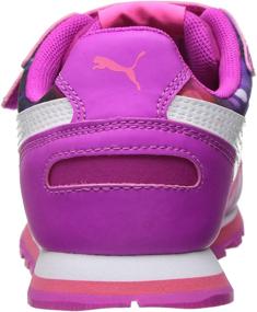 img 2 attached to 👟 PUMA Runner Lights Чукка Маджента Детские кроссовки для девочек: Стильные плоские беговые туфли для истинного удовольствия от бега!