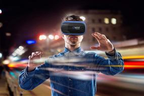 img 1 attached to 🎮 Улучшите игровой опыт и исследуйте виртуальную реальность с помощью синих 3D VR-очков, совместимых с iPhone и Android - Ваш идеальный мобильный игровой и кинематографический опыт с защитой для глаз