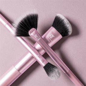 img 1 attached to 🎨 Real Techniques Sculpting Set - 4 Piece, Cruelty Free Brushes with Fan or Setting Brush, Brush Cup, Synthetic Bristles, Pink