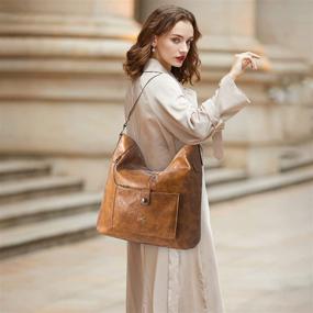 img 2 attached to 👜 Универсальная и шикарная женская сумка на плечо с просторным пространством - идеальная повседневная сумка для модных дам