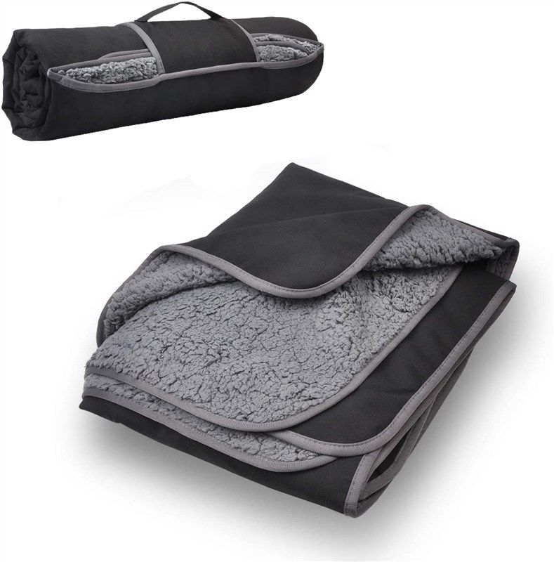 outdoors waterproof windproof traveling football 로고