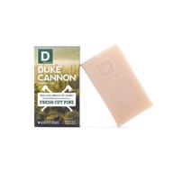 🛁 duke cannon supply co. big ass brick of soap - супериорный грейд, крупное мужское мыло с мускусными мужскими ароматами для всех типов кожи - 10 унций, аромат сосны логотип