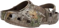 👟 crocs classic realtree khaki shoes for men and women: perfect blend of comfort and style logo