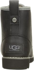 img 2 attached to 👧 Удобные и стильные детские зимние сапоги UGG Australia Kids Maple: разработаны для того, чтобы держать ваших малышей теплыми и модными.