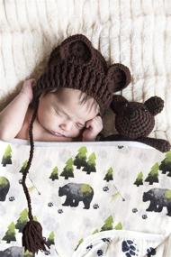 img 1 attached to 🙂 Aenne Baby Bear Boy Double Muslin Swaddle Blanket: Большое детское покрывало из муслина с изображением медвежонка: Размер 47 x 47 дюймов, одеяло для маленького мальчика в стиле Woodland - 1 шт. - укрытие для кормления и коляски.