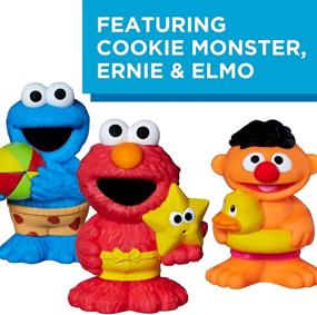 img 2 attached to Сквиртеры для ванны Sesame Street, игрушки для ванны с Элмо, Куки Монстром и Эрни, ассортимент для детей от 1 до 4 лет (эксклюзивно на Amazon)