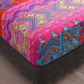 img 1 attached to 🛏️ Постельный комплект Pangzi Bohemian Retro - бохо простыни, 1 простынь на резинке, 1 простынь, 2 наволочки - 4 предмета, размер "квин-сайз", красный.