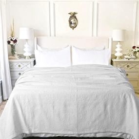 img 4 attached to Cotton Blanket Matelassé Damask Design: Perfect White Thermal Blanket for All-Season Layering on King-Sized Beds (90 x 108 inches)