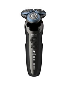 img 2 attached to Philips Norelco 6880/81 Shaver 6800: Великолепный перезаряжаемый мокрый/сухой электробритва с насадкой для триммера