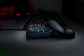 img 1 attached to 🎮 Razer Tartarus v2 Игровая клавиатура: Механическая-мембранная клавиша - 32 программируемых клавиши - Настраиваемая RGB-подсветка Chroma - Программируемые макросы - Черный.