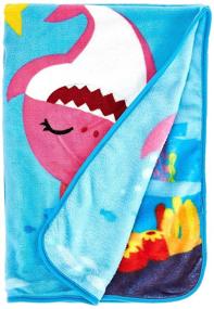 img 3 attached to 🦈 Детский плед с музыкальным мехом Baby Shark BSH129 - дополнительно уютный и удобный для малышей, разноцветный, размером 30x43 дюйма - играет песню Baby Shark (упаковка из 1 шт.)