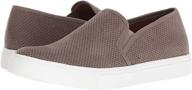 👟 step in style with steve madden women's zarayy skate shoe logo