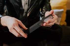 img 3 attached to 💈 Chicago Comb Model 6 Carbon Fiber: 17.8cm, Graphite Black, Anti-Static Excellence