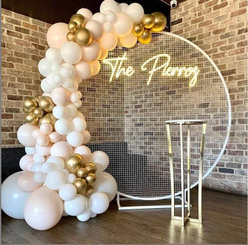 blush white balloon arch garland 로고