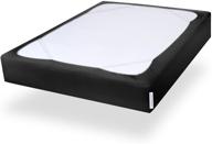 чехол для летней кровати queen size "black box" - альтернатива пододеяльникам, эластичный тканевый материал оборачивается вокруг 4 сторон для защиты от морщин, стирки, пыли. логотип