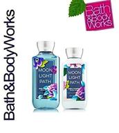🛁 bath body works signature collection skincare, specially designed for the whole body logo
