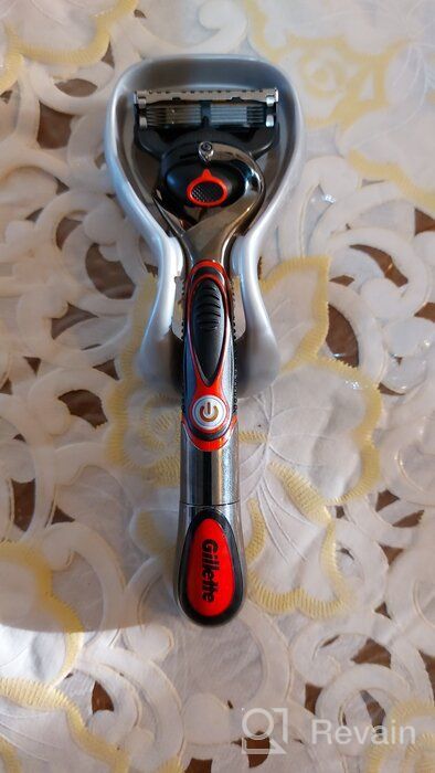 img 2 attached to Gillette ProGlide Shield Power 🪒 Men's Razor Handle with 1 Blade Refill review by Bambang (Bamz) ᠌
