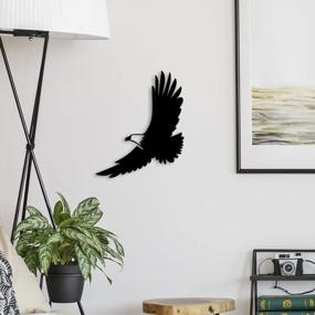 img 1 attached to Современное металлическое украшение для стен: черный настенный рисунок «Американский орел» - идеально подходит для гостиной, спальни, кухни или ванной комнаты - настенный подвес в помещении / на открытом воздухе (16,1 "х 19,7") от LaModaHome