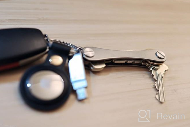 img 1 attached to Ultimate Titanium KeySmart: A Must-Have Organizer for Men's Accessories review by Brandon Thompson