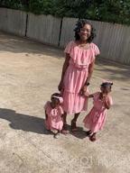 картинка 1 прикреплена к отзыву Цветочные платья из шифона для мамы и дочери с бантом-руфлями: идеальные совпадающие наряды для пляжа, с короткими рукавами от Brad Bryant