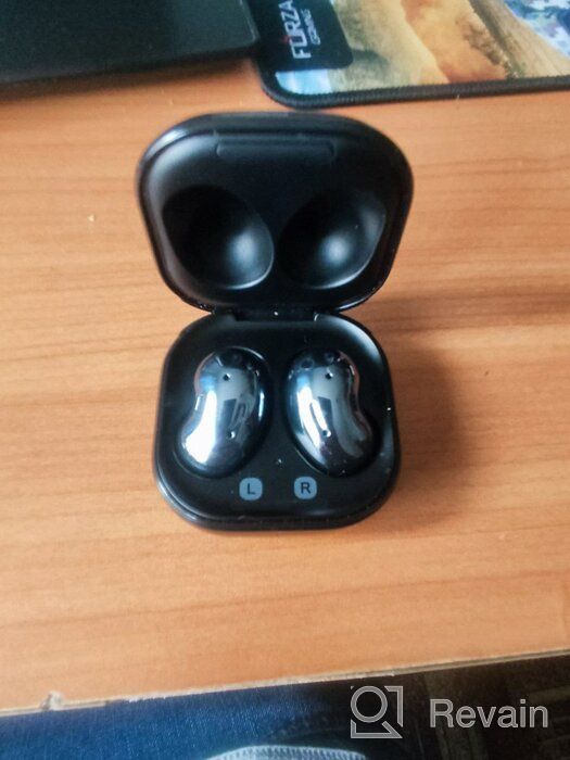 img 2 attached to Renewed Samsung Galaxy Buds Live True Wireless Earbuds in Mystic Black review by Seo Jun ᠌