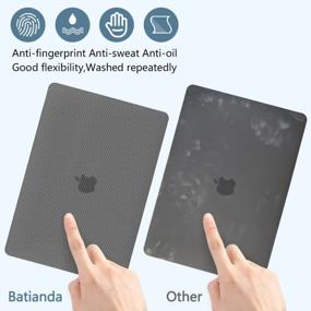 img 2 attached to 2022 Обновление MacBook Pro 13 "Чехол M1 / ​​M2 Чип из углеродного волокна Тонкий защитный чехол для A2338 A2251 A2289 2022 2021 2020, темно-серый
