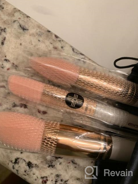 img 1 attached to Elevate Your Beauty Routine With EIGSHOW'S Premium Synthetic Makeup Brush Set - 10Pcs Vegan Brushes For Flawless Application Of Foundation, Powder, Lipstick, Blush, Contour And Eyeshadow In Magenta review by Phil Show