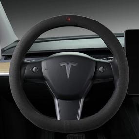 img 4 attached to 🚗 Покрытие для рулевого колеса автомобиля Tesla Model 3/Y на заказ - замша с логотипом, анти-скользящий дизайн - внутренний модификатор автоаксессуар в черном цвете (TSL-1)