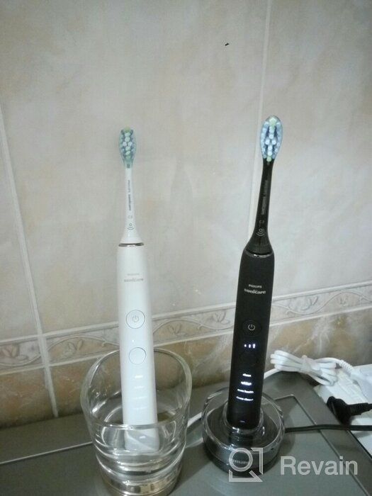 img 1 attached to Audio toothbrush Philips Sonicare DiamondClean 9000 HX9914/57, black/white review by Ravindra Devaraja