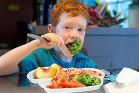 img 1 attached to Набор разделенных тарелок для детей с самолетом и приборами — веселое время приема пищи для детей!