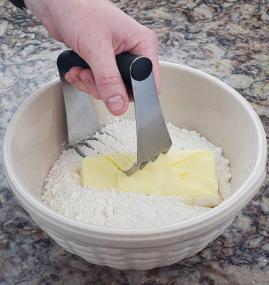 img 2 attached to Cestari Professional Pastry Cutter: A Heavy Duty Dough And Pastry Blender With Soft Grip Handle, 4 Thick Blades, And 304 Stainless Steel Material - Comes With Lifetime Replacement Warranty